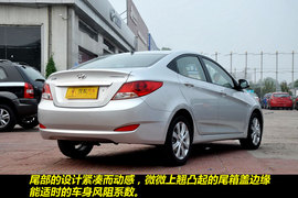 2010款现代瑞纳1.6L