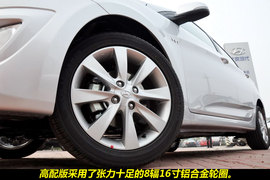 2010款现代瑞纳1.6L