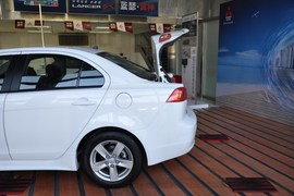 2010款东南三菱翼神1.8L