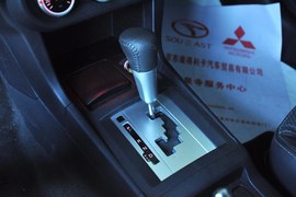 2010款东南三菱翼神1.8L