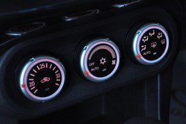 2010款东南三菱翼神1.8L