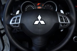 2010款东南三菱翼神1.8L