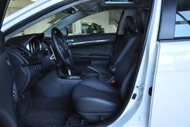 2010款东南三菱翼神1.8L