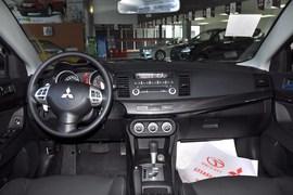 2010款东南三菱翼神1.8L