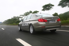 2010款宝马5系长轴距版珠海试驾