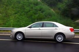 2010款帝豪EC8试驾