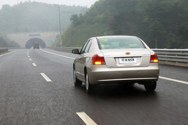 2010款帝豪EC8试驾