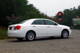 2010款帝豪EC8试驾