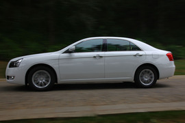 2010款帝豪EC8试驾