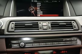 2017款宝马528Li豪华设计套装