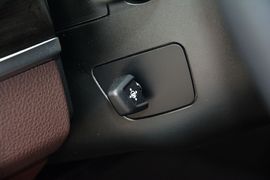 2017款宝马528Li豪华设计套装