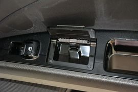 2013款福特蒙迪欧2.0L