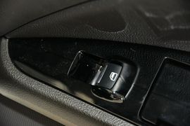 2013款福特蒙迪欧2.0L