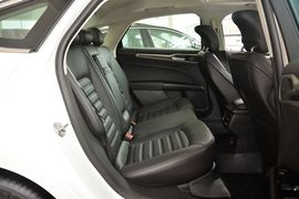 2013款福特蒙迪欧2.0L