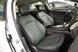 2013款福特蒙迪欧2.0L