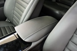 2013款福特蒙迪欧2.0L