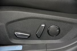 2013款福特蒙迪欧2.0L