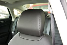 2013款福特蒙迪欧2.0L