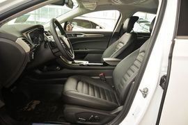 2013款福特蒙迪欧2.0L