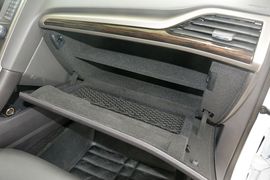 2013款福特蒙迪欧2.0L