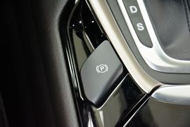 2013款福特蒙迪欧2.0L