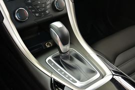 2013款福特蒙迪欧2.0L