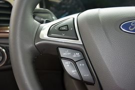 2013款福特蒙迪欧2.0L