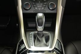 2013款福特蒙迪欧2.0L
