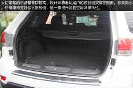 成都2016款大切诺基实拍