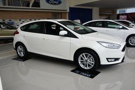 2015款福特福克斯两厢