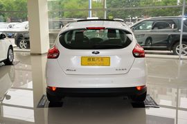 2015款福特福克斯两厢