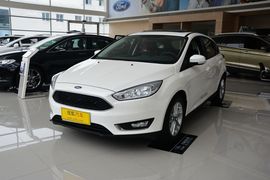 2015款福特福克斯两厢