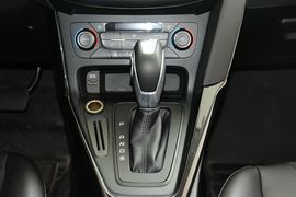2015款福特福克斯两厢