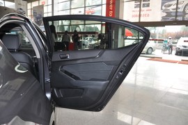 2010款起亚凯尊2.4L
