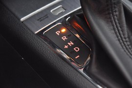 2010款起亚凯尊2.4L