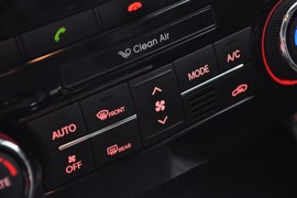 2010款起亚凯尊2.4L