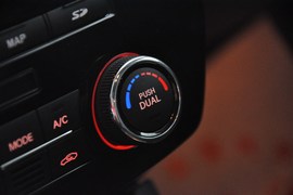 2010款起亚凯尊2.4L