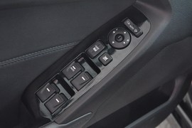 2010款起亚凯尊2.4L