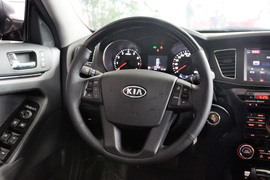 2010款起亚凯尊2.4L