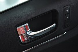 2010款起亚凯尊2.4L