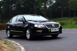 2011款迈腾1.4TSI精英型试驾
