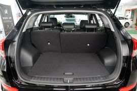 2015款现代全新途胜1.6T双离合两驱智能型