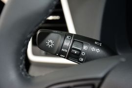 2015款现代全新途胜1.6T双离合两驱智能型