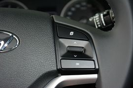 2015款现代全新途胜1.6T双离合两驱智能型