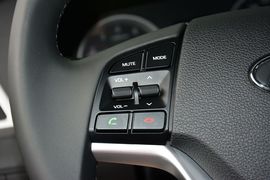 2015款现代全新途胜1.6T双离合两驱智能型