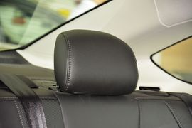 2013款福特蒙迪欧2.0L