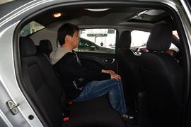 2016款雪铁龙全新爱丽舍