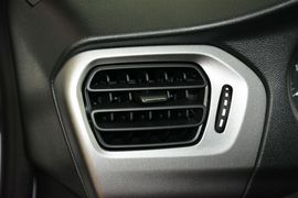 2016款雪铁龙全新爱丽舍