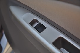 2011款丰田新威驰1.6L