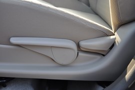 2011款丰田新威驰1.6L